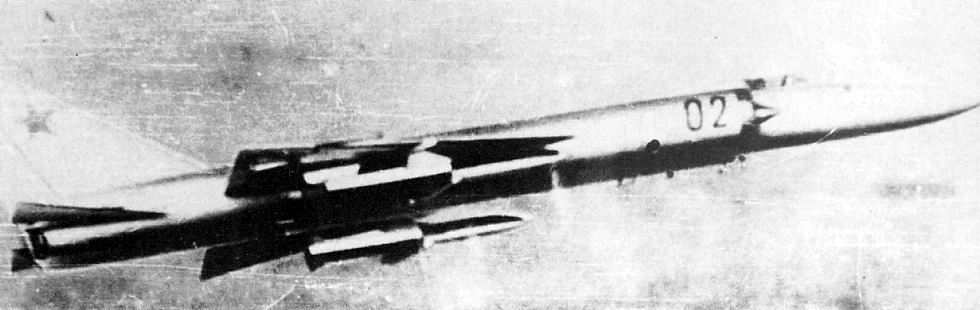 Le La-250